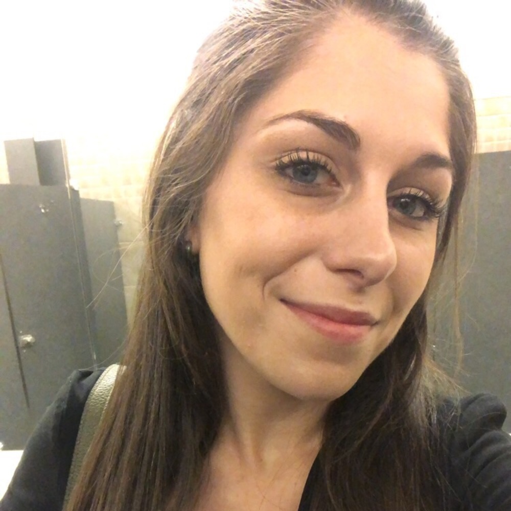 Meet your Posher, Crystal